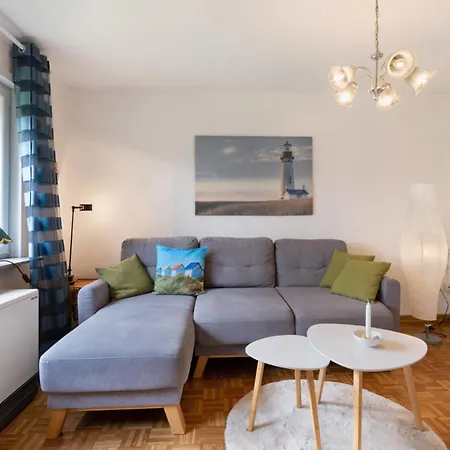 Alberto Apartment *